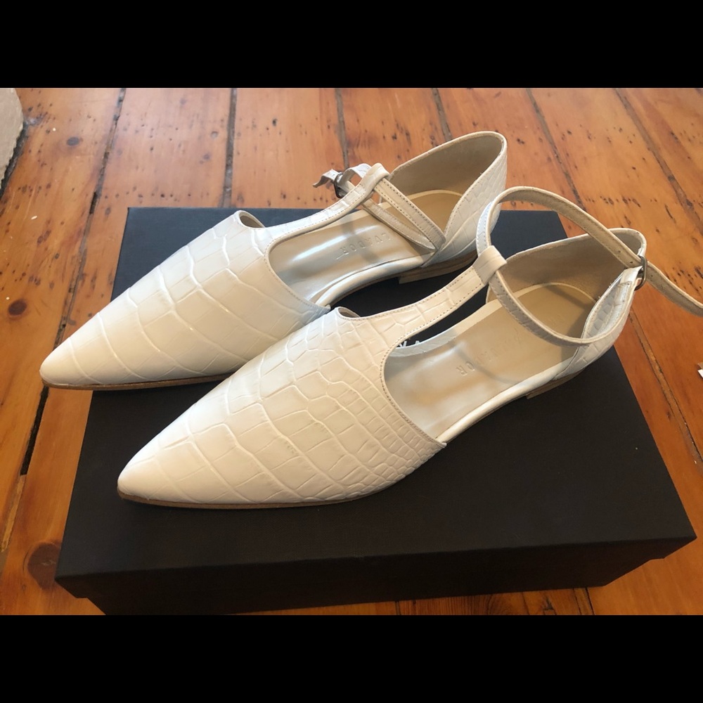 Freda Salvador tulip flats (NWT)